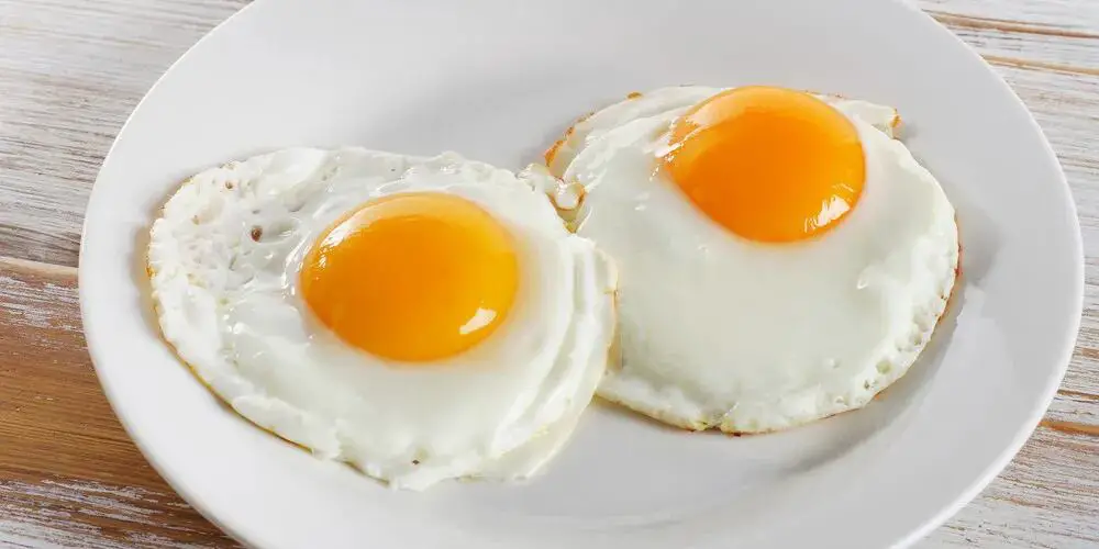 Cómo Hacer Huevos Fritos Sin Usar Aceite (Ni Una Gota)